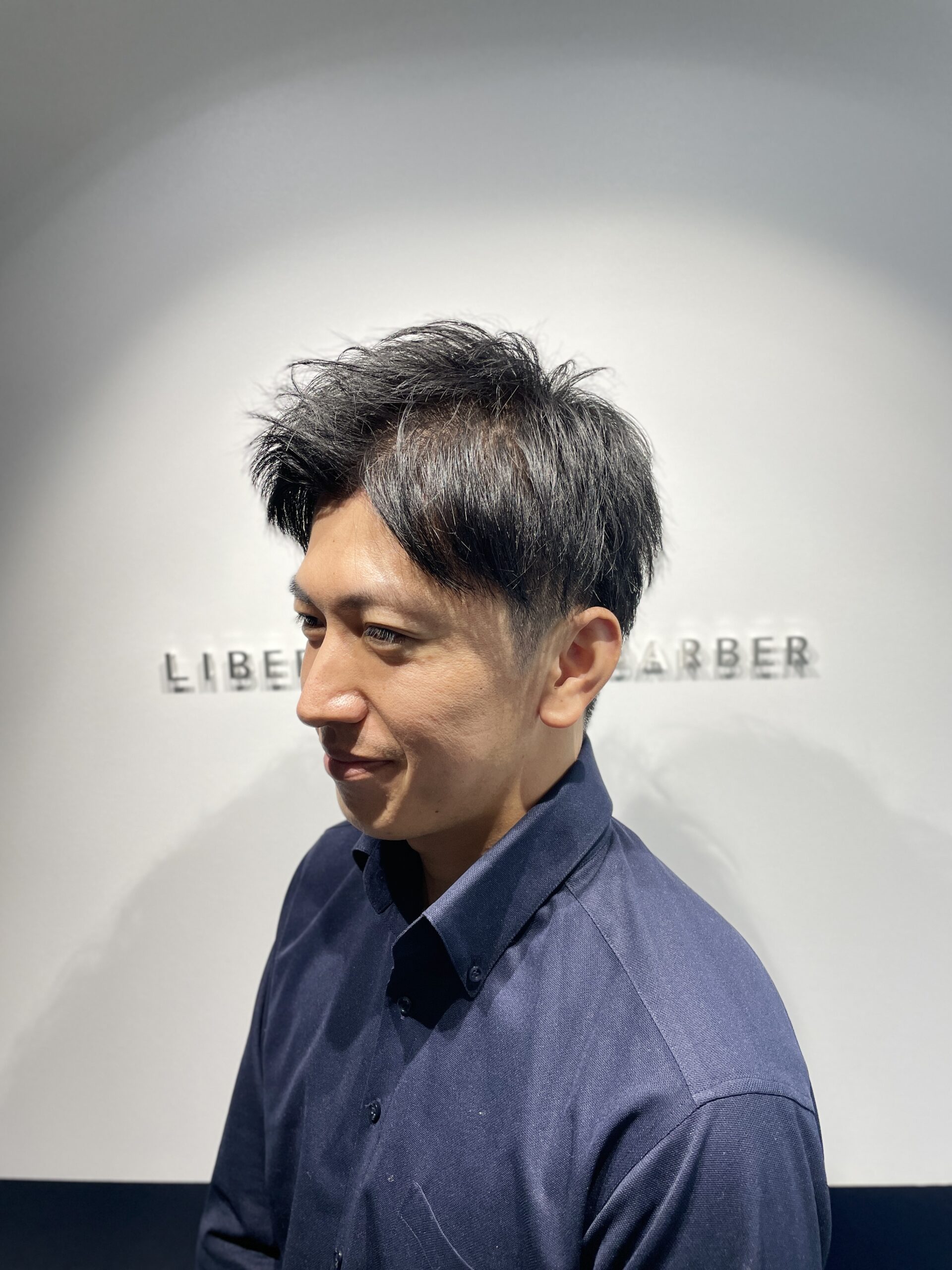 10月のliberty ヘアスタイル Liberty Share Barber 銀座フリーランス理容師シェアサロン 理容室 バーバー 床屋 Liberty Share Barber 銀座 リバティシェアバーバーフェードカット スパイラルパーマ 特化サロン 理容室 床屋 フリーランス理容師シェアサロン